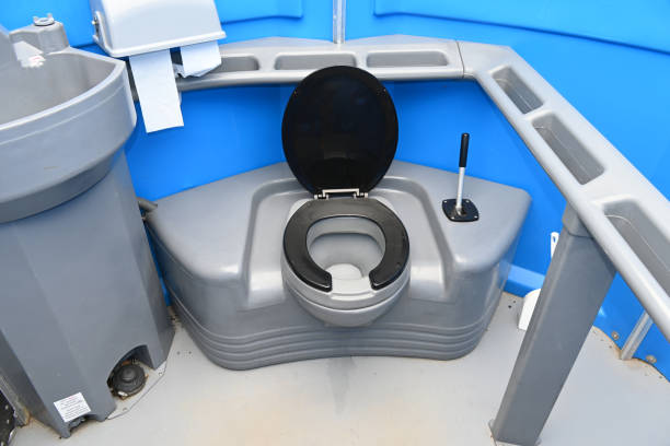 Best Portable toilet rental cost  in Flatonia, TX